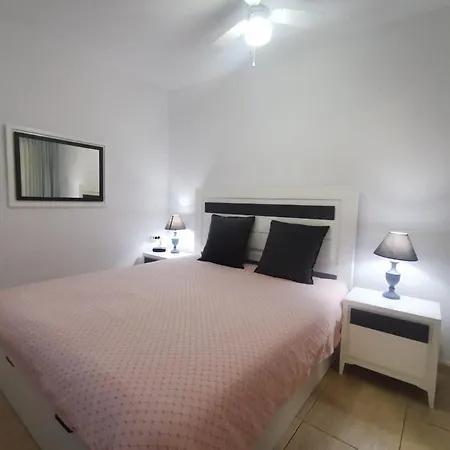 Orlando Pool View And Cozy Terrace Appartamento