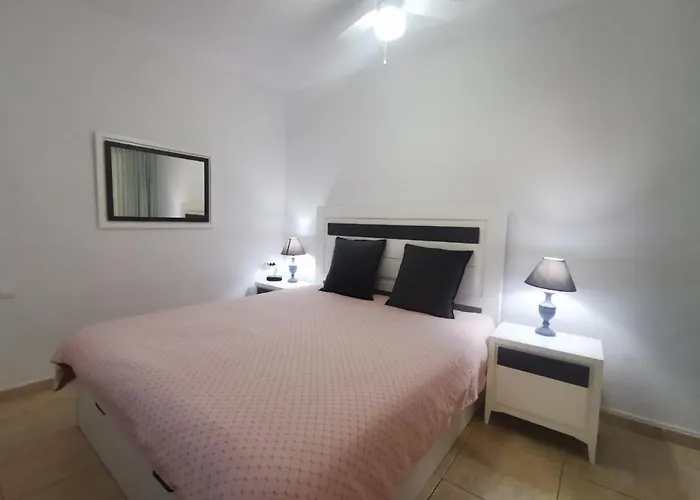 Orlando Pool View And Cozy Terrace شقة